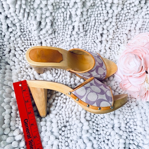 Coach Sandals - Picture 7 of 8